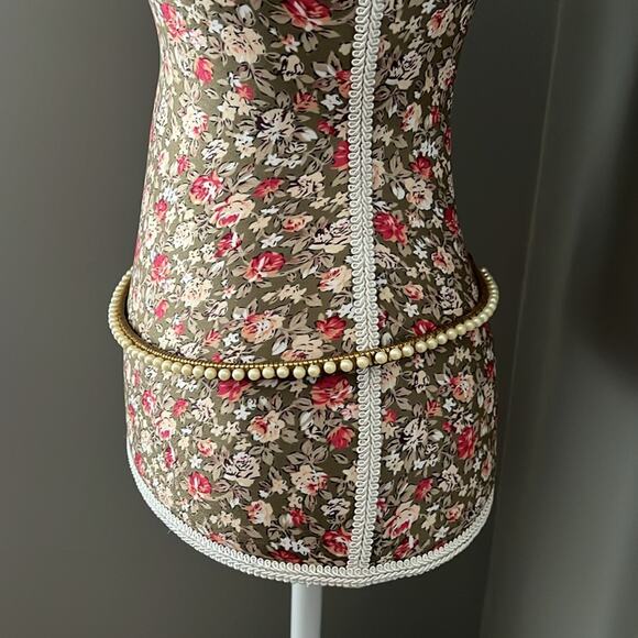 Vintage | Faux Pearl Gold Tone Stretch Belt - Picture 8 of 9